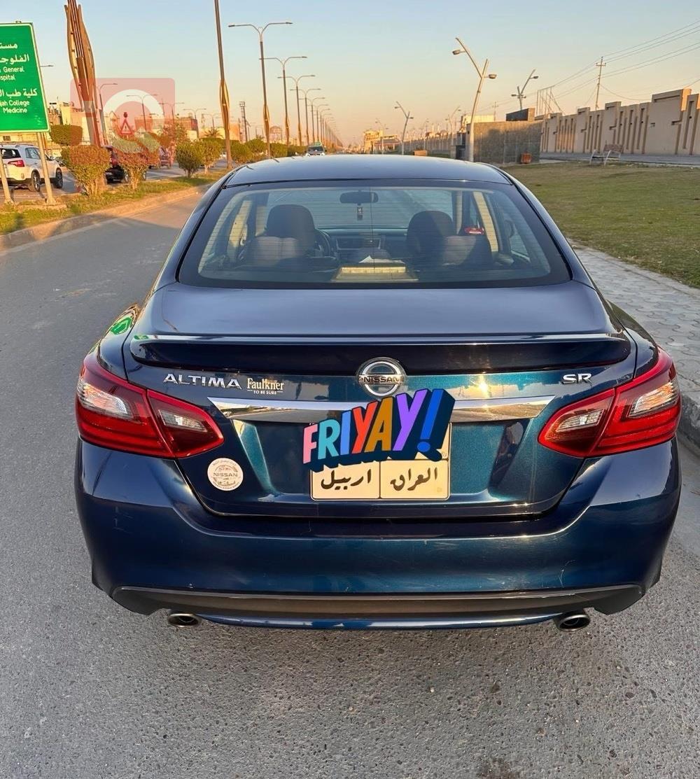 نيسان ألتيما